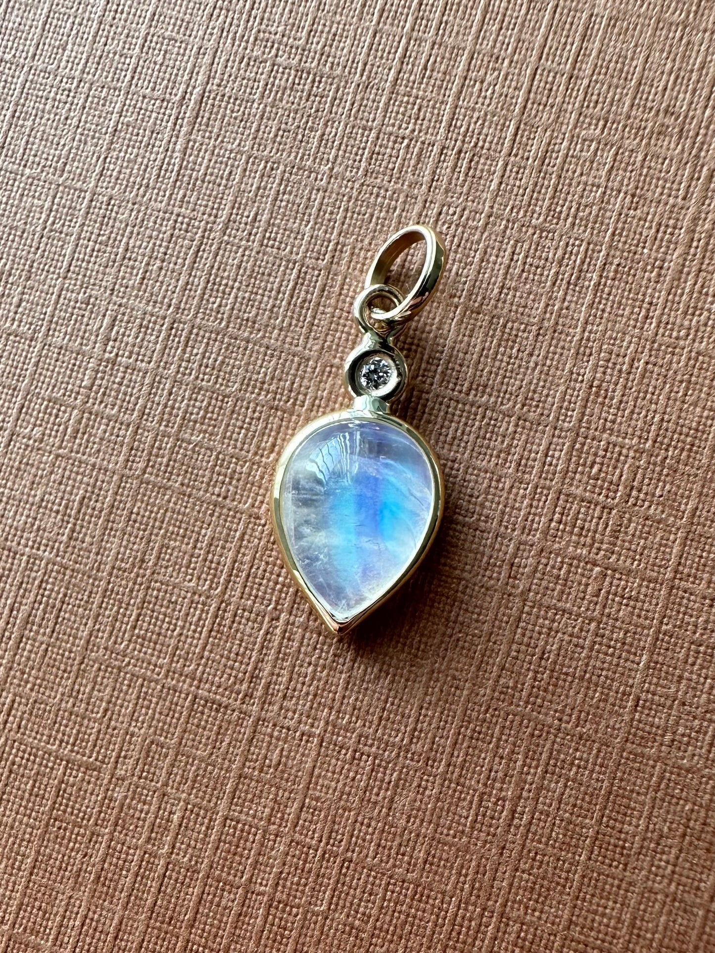 18k Solid Yellow Gold, Diamond, Pear Shaped Blue Rainbow Moonstone Mini Pendant