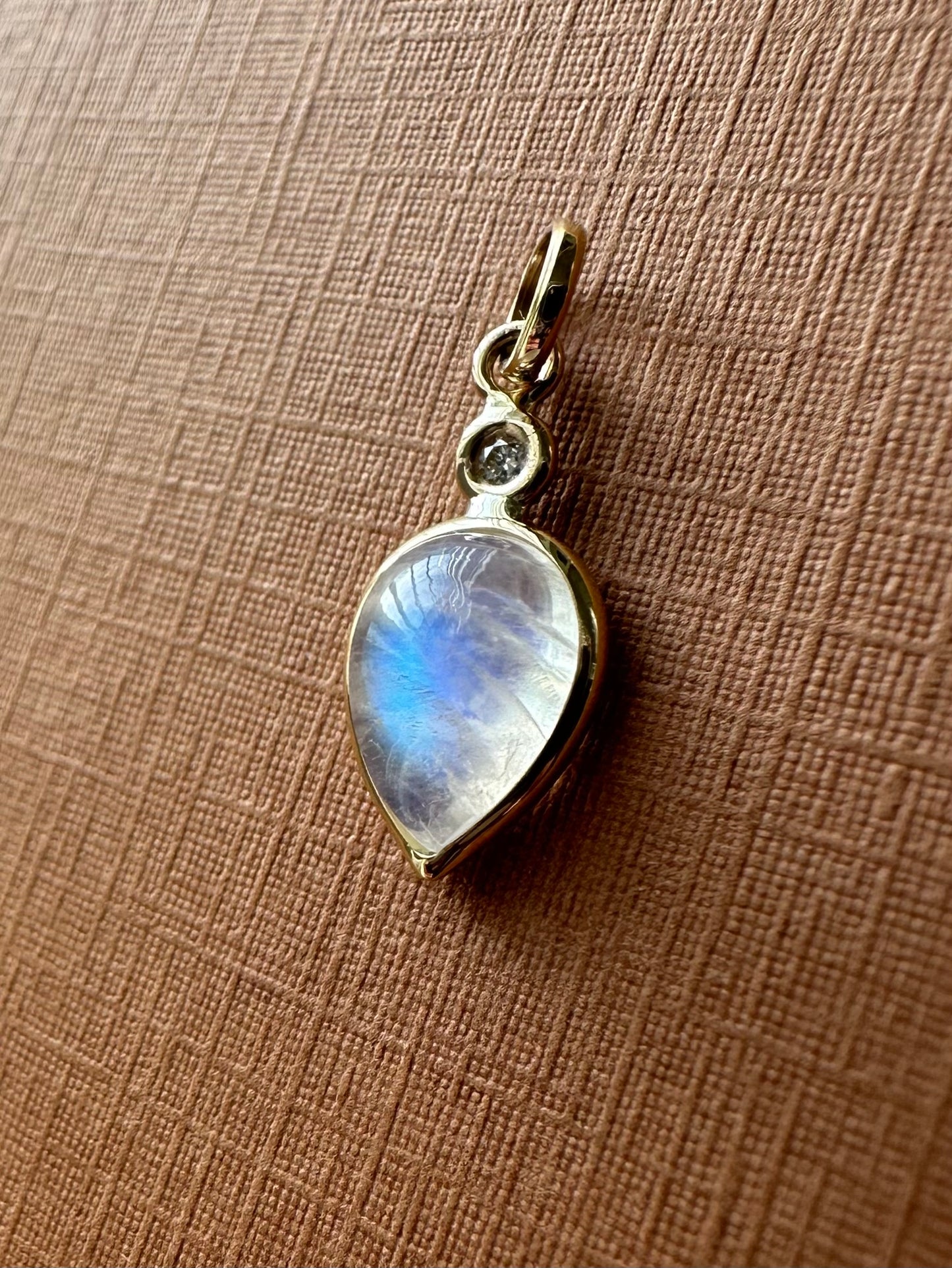 18k Solid Yellow Gold, Diamond, Pear Shaped Blue Rainbow Moonstone Mini Pendant