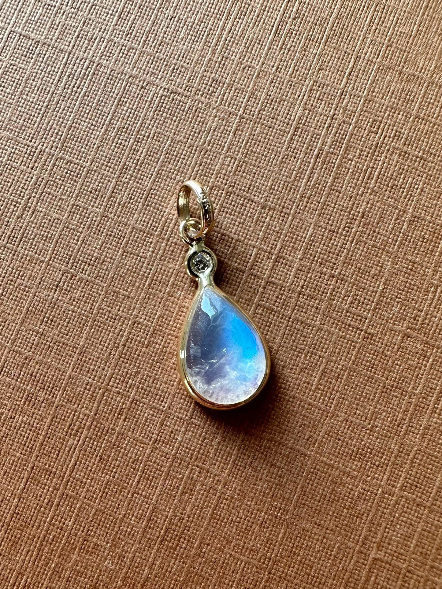 14k Solid Yellow Gold, Diamond, Pear Shaped Blue Rainbow Moonstone Mini Pendant