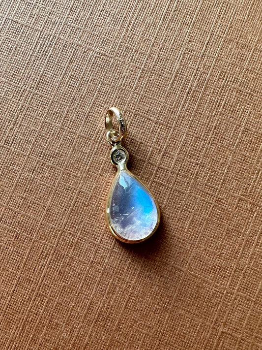 14k Solid Yellow Gold, Diamond, Pear Shaped Blue Rainbow Moonstone Mini Pendant