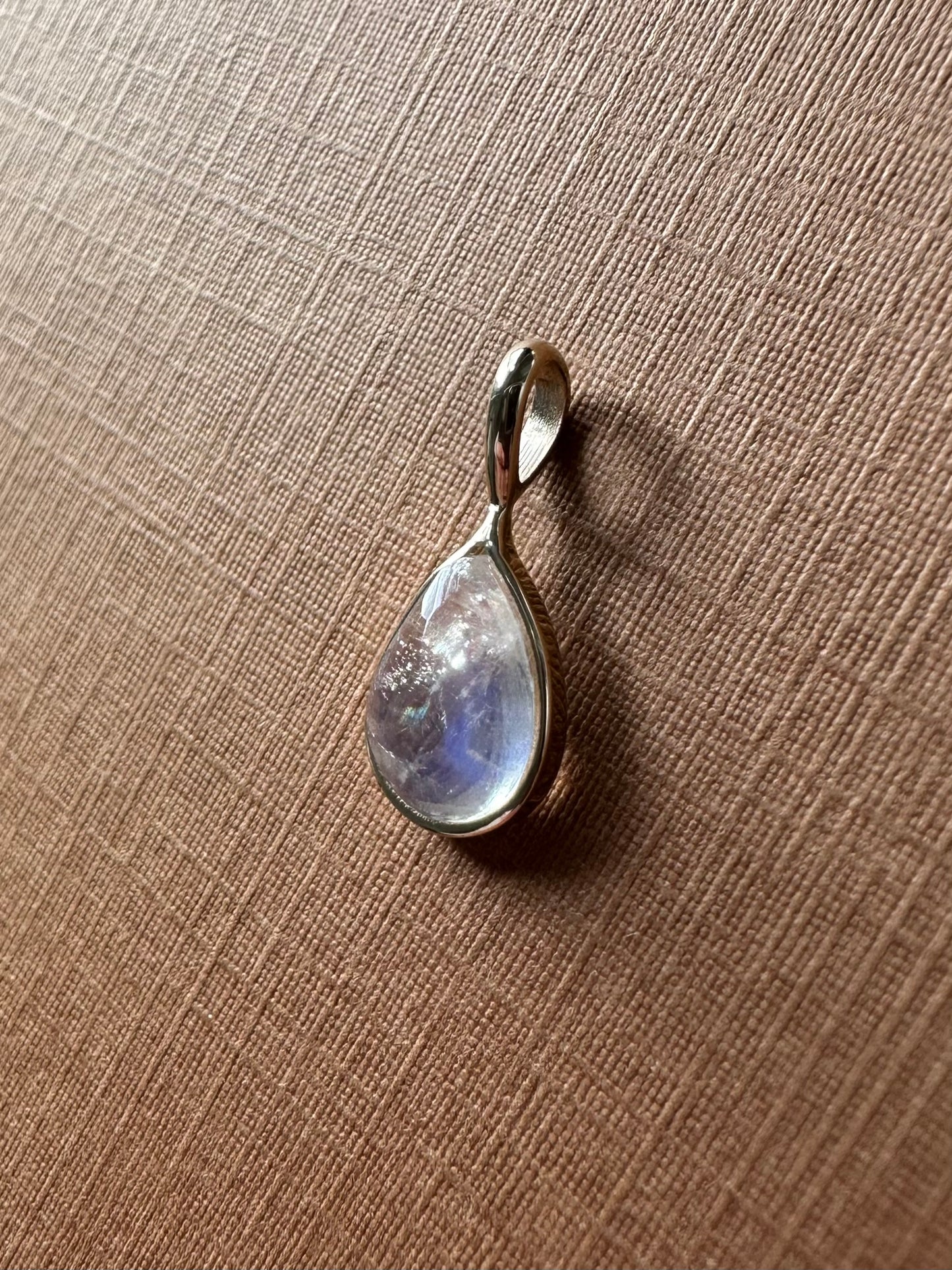 Mini Pendant “Moon Drop”, 14k Solid Yellow Gold, Natural Rainbow Blue Moonstone