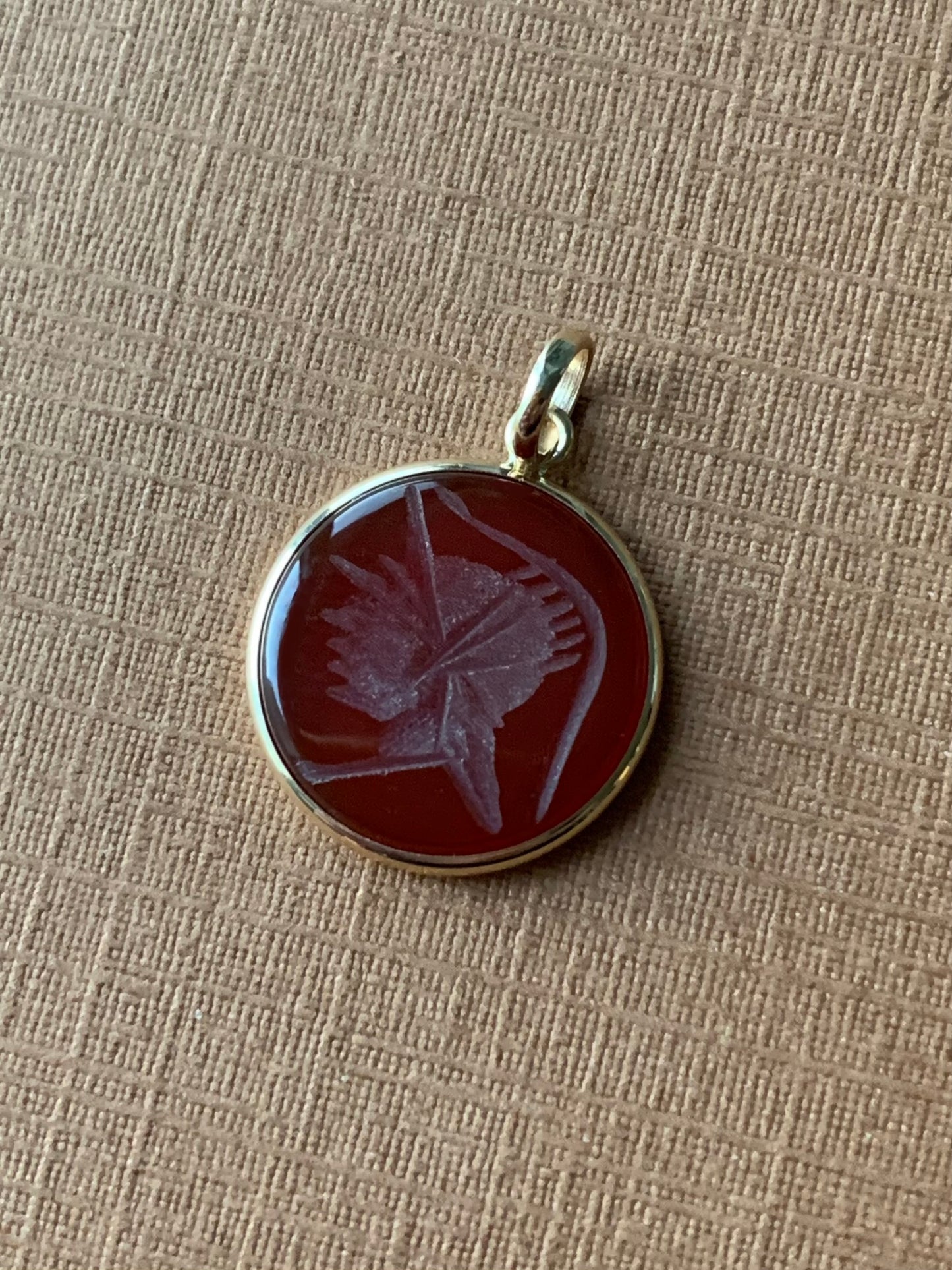 14K Solid Yellow Gold, Red Onyx "Roman Soldier" Intaglio Pendant, Red Carnelian