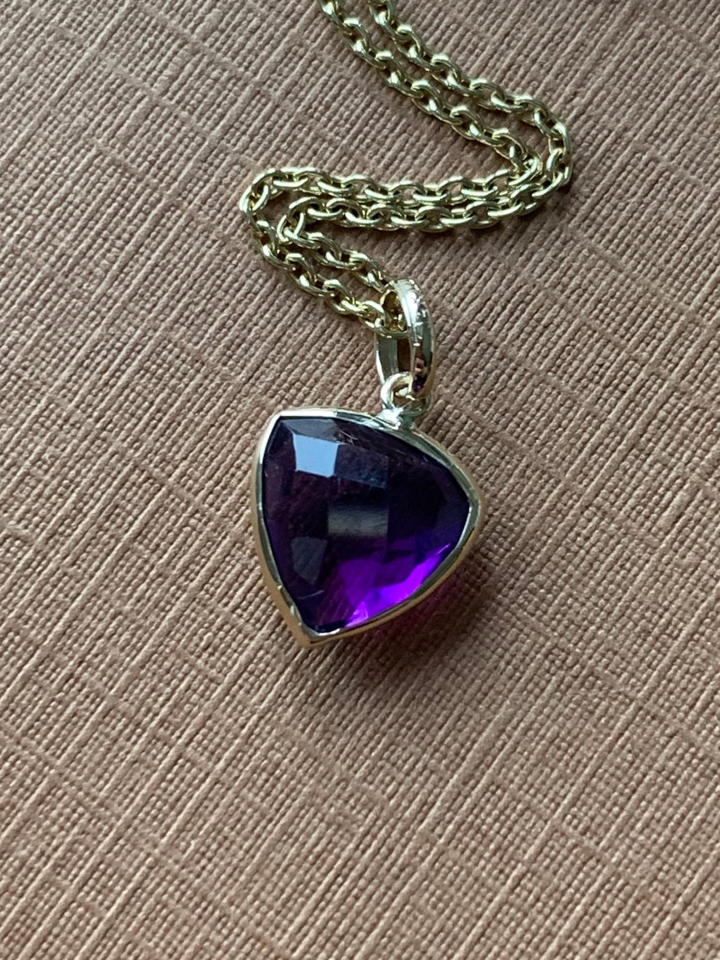 14k Solid Yellow Gold, Purple Amethyst Trillium Mini Pendant