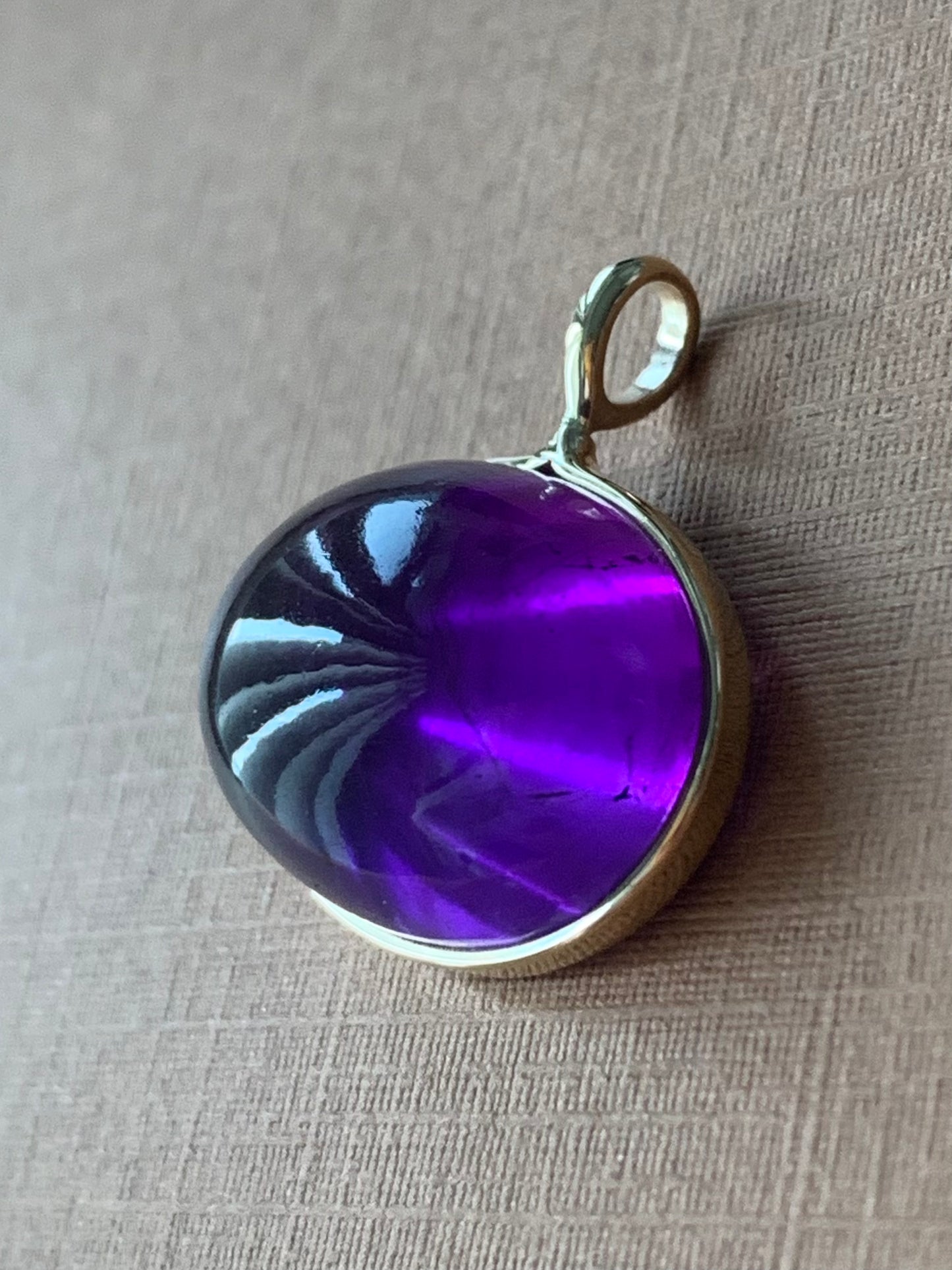 14k Solid Yellow Gold, Purple Amethyst Oval Cabochon Pendant, Small Size